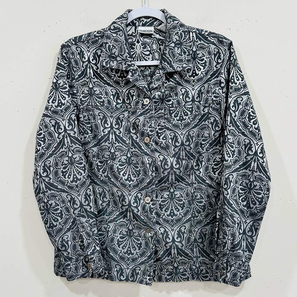 Chico's Women's Silver‎ Black Damask Paisley Button Down Shirt Jacket Size 1(М)